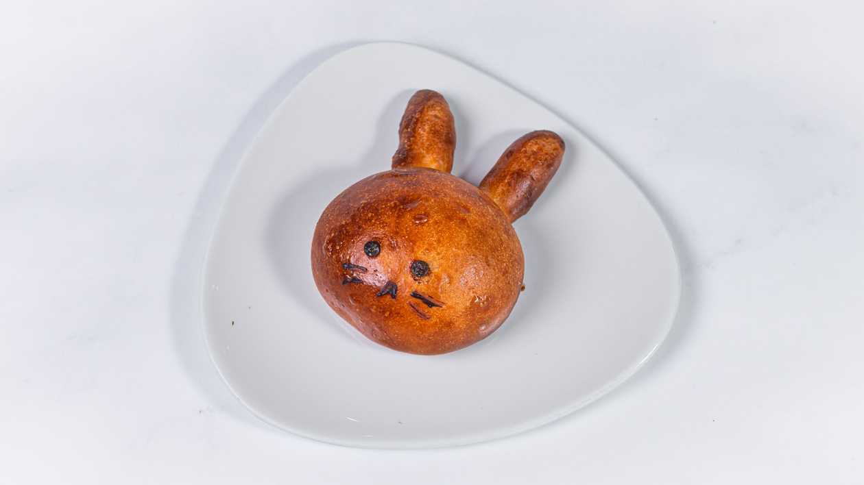 Rabbit Custard Bun