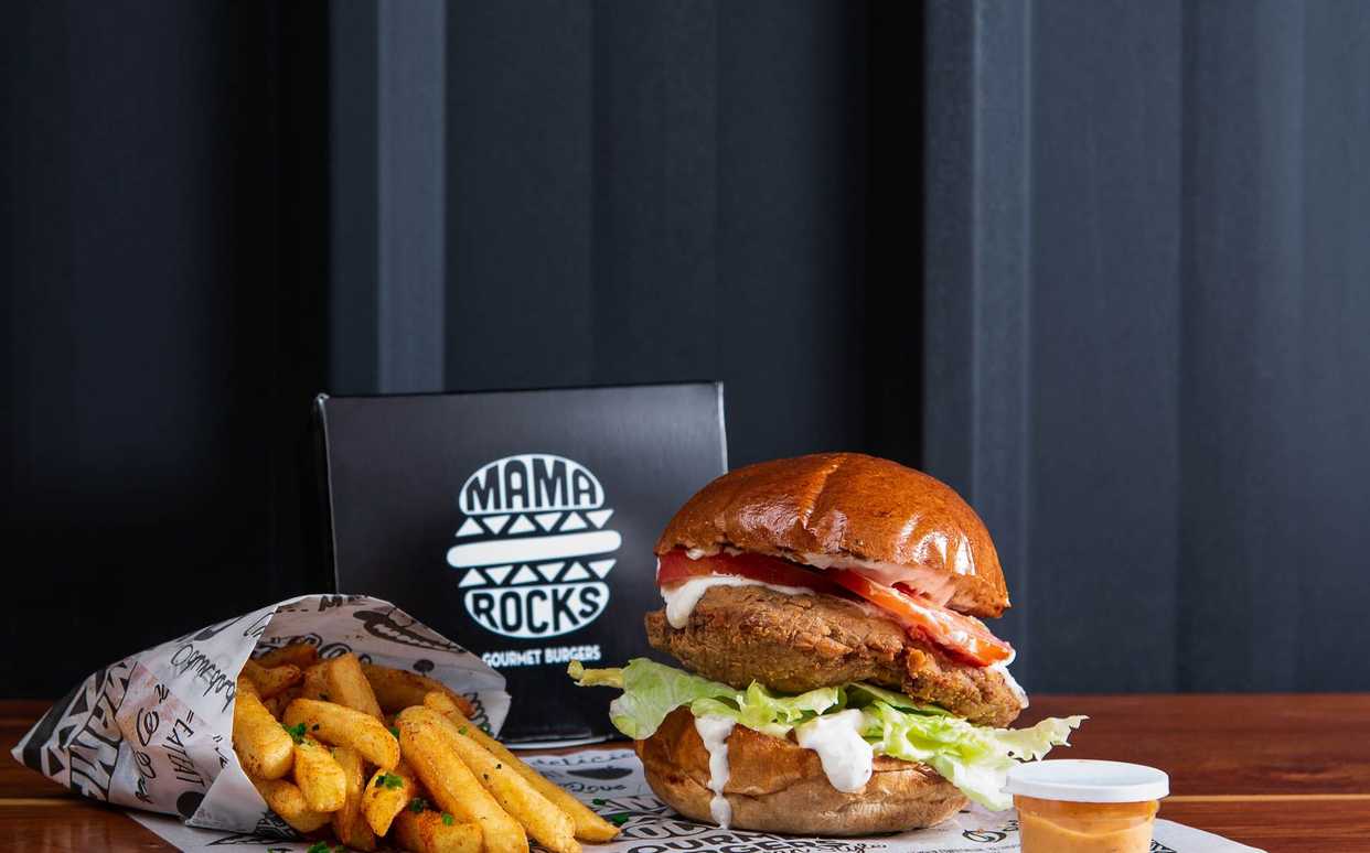 Mama Rocks Riviera Bolt Food