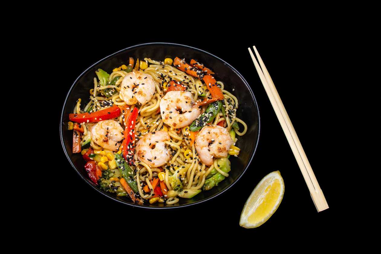 Wok with shrimps