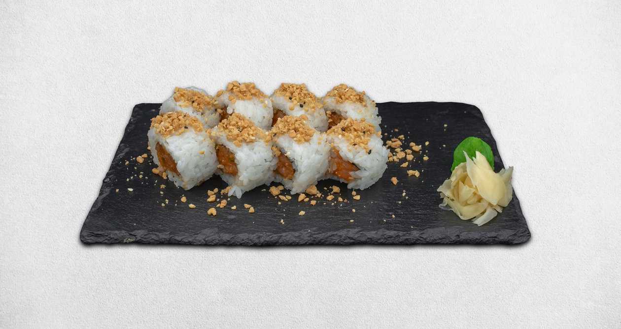Spicy salmon roll