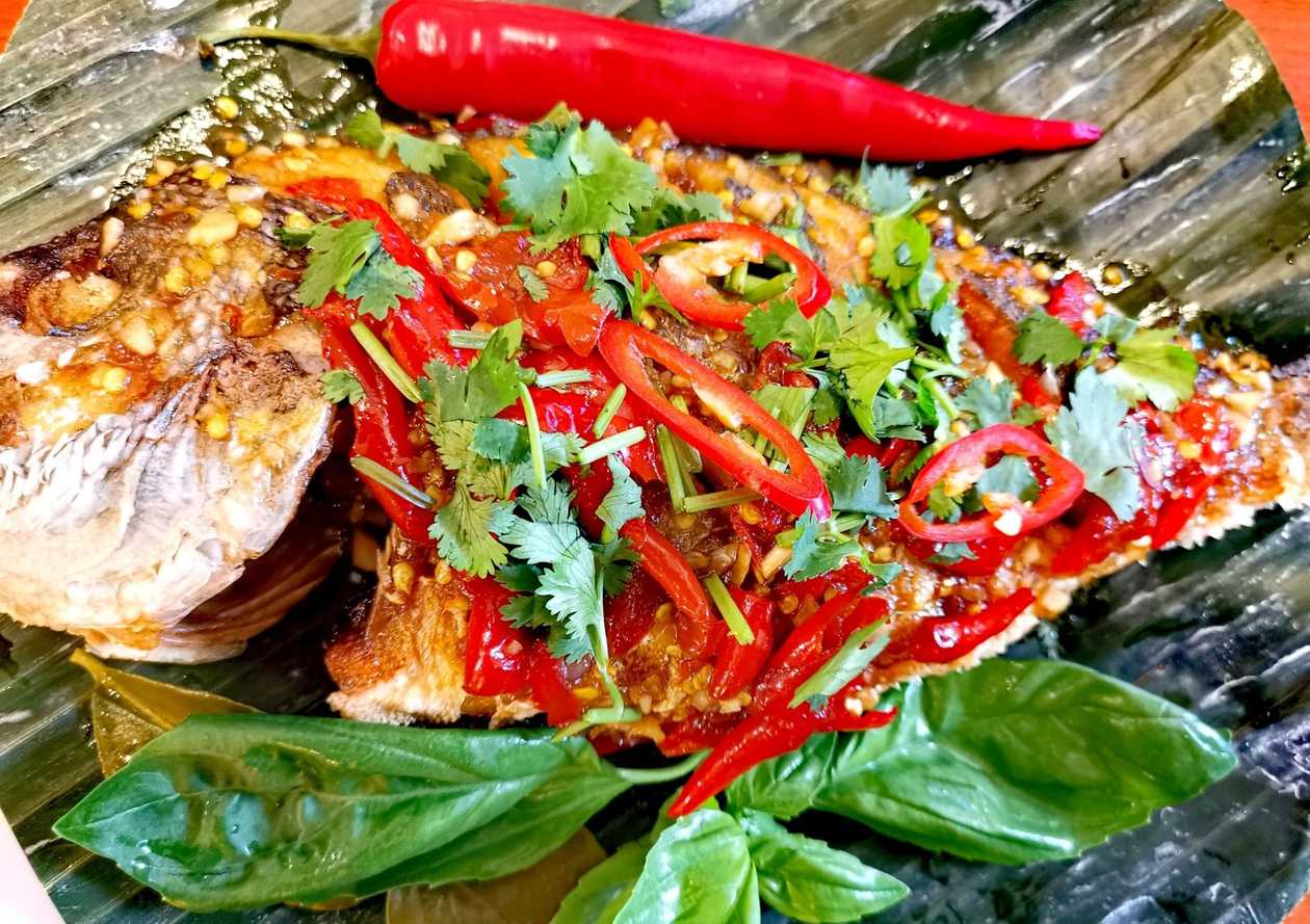 Pla-Rad-Prik (Thai Street Food)