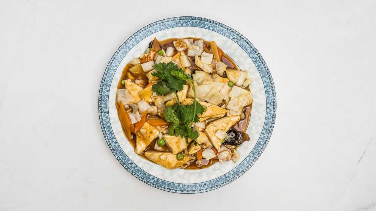 Tofu s bambusom a hubami