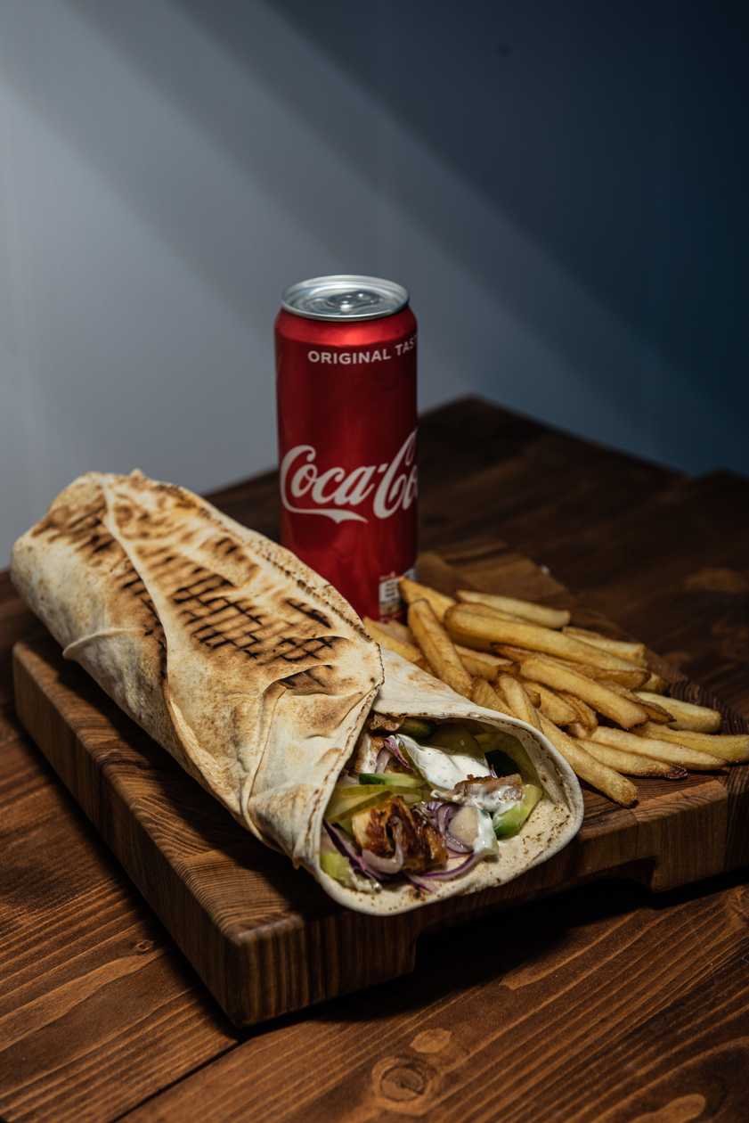Kebabas lavaše + bulvytės + gėrimas