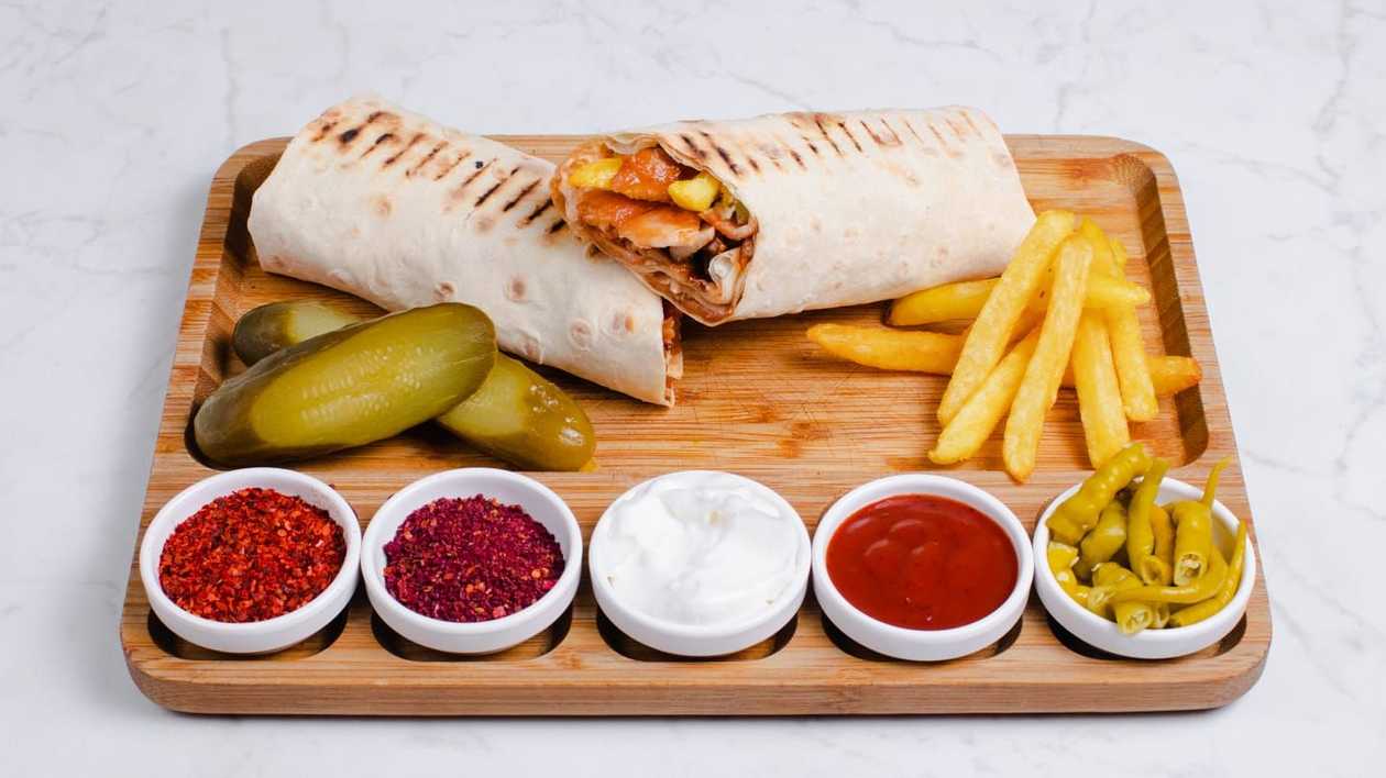 Barbecue chicken shawarma in lavash (200 gr)