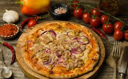 Tuna Pizza