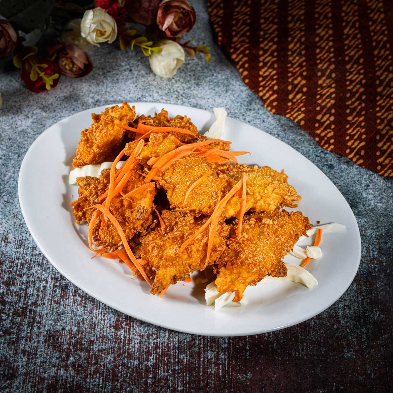 Fried Crispy Chicken (Small) 🎁 Sweet Chill Sauce