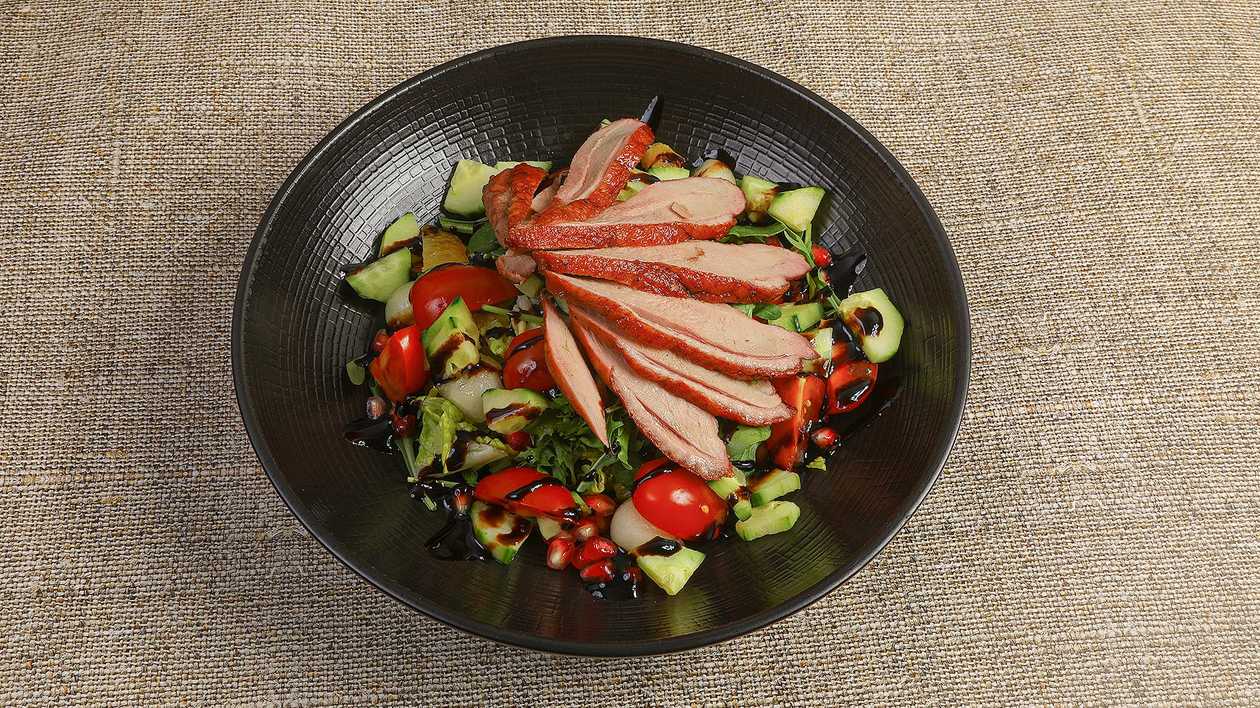 13. Grilled Duck Fillet on Salad Leaf