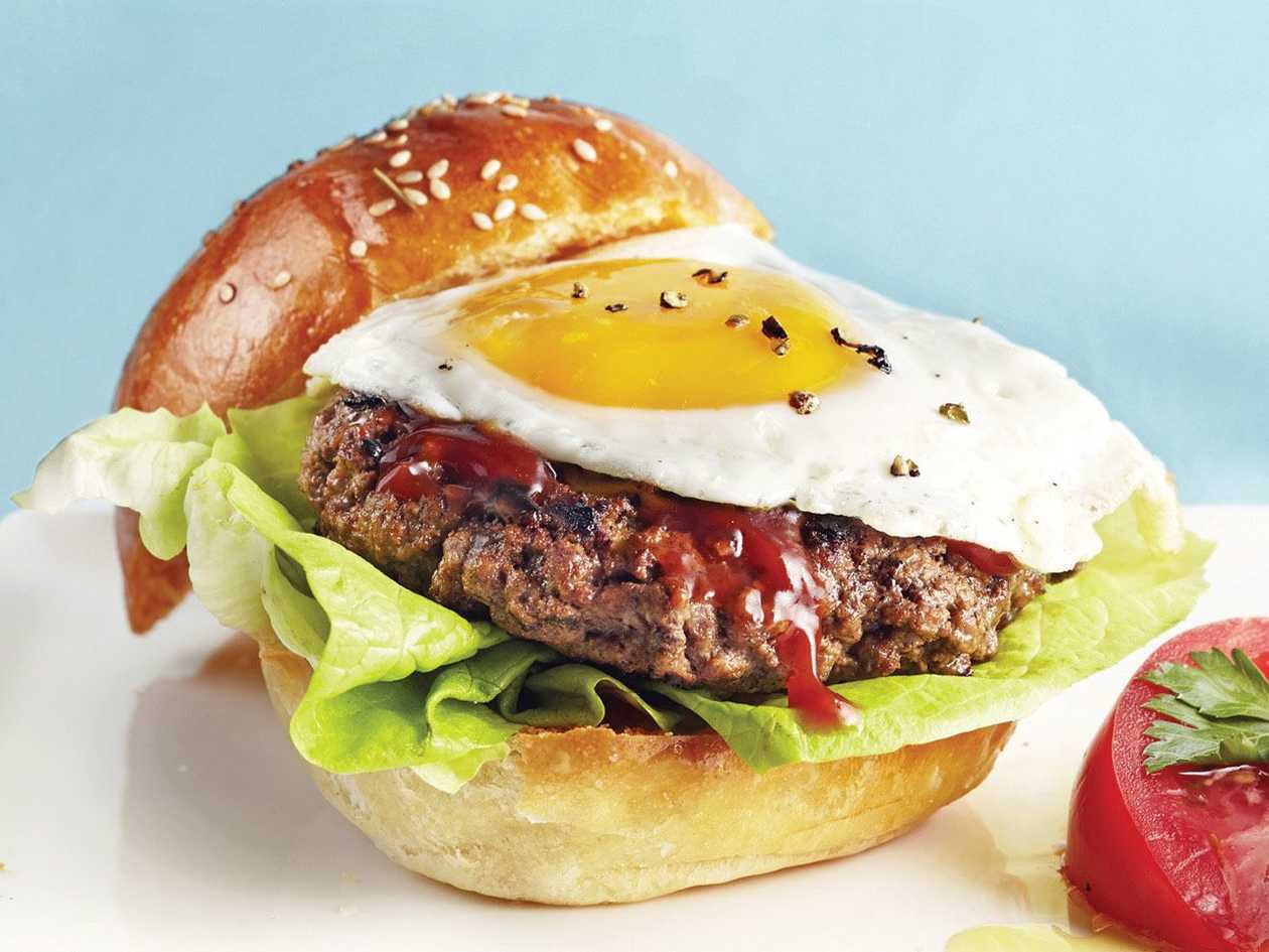 100% Bife burger com Ovos