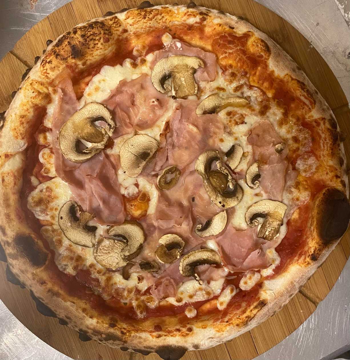 Prosciutto e Funghi