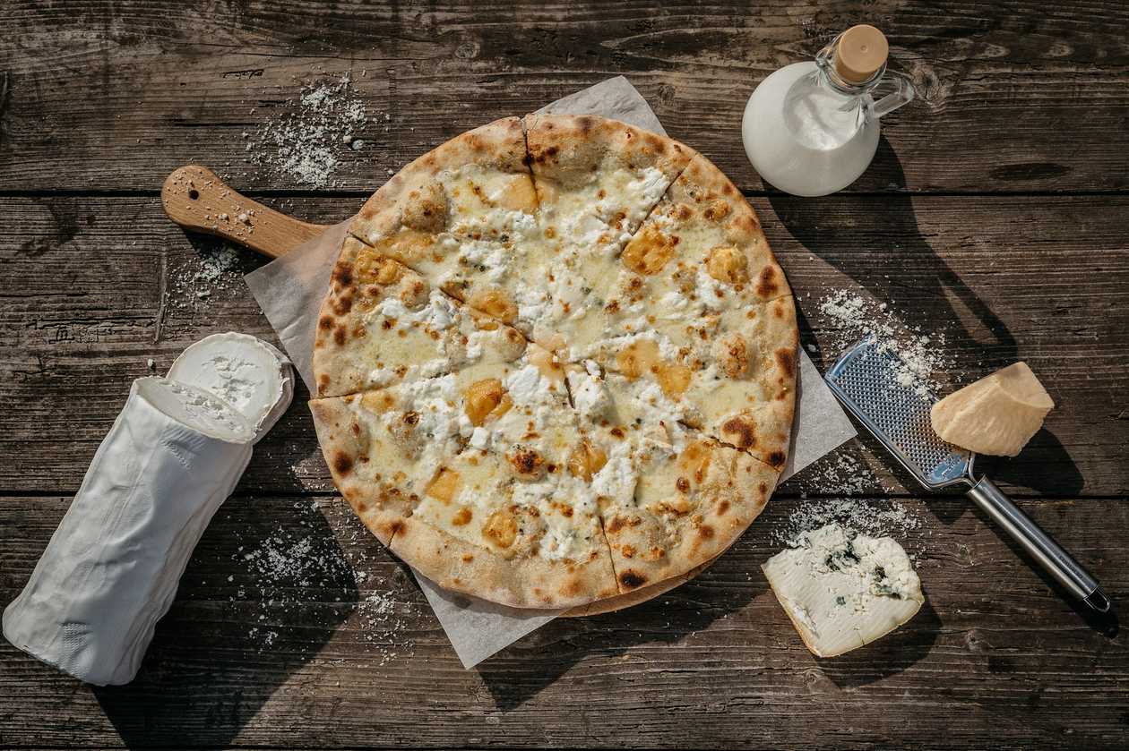 Quattro Formaggi Con Panna - 33 cm