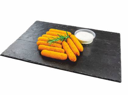 Savoury mozzarella cheese snack