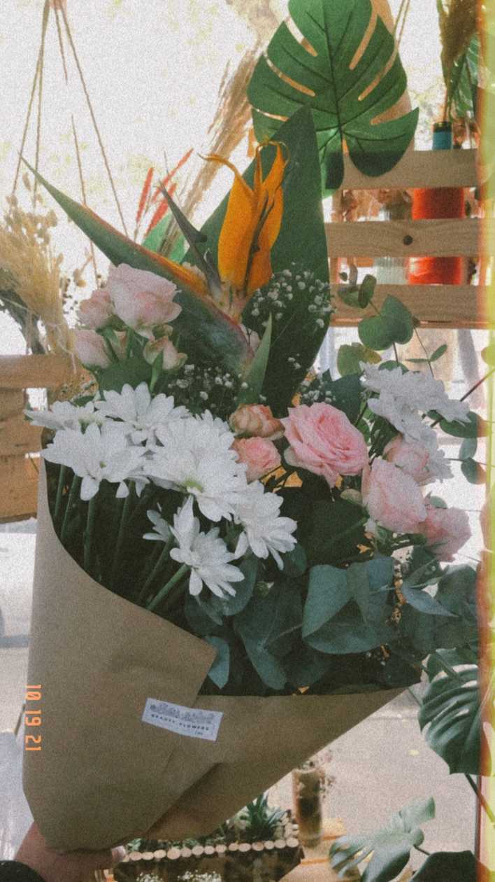 Mini Roses, Strelitzia, Eucalyptus, Gypsophila, Chrysanthemum