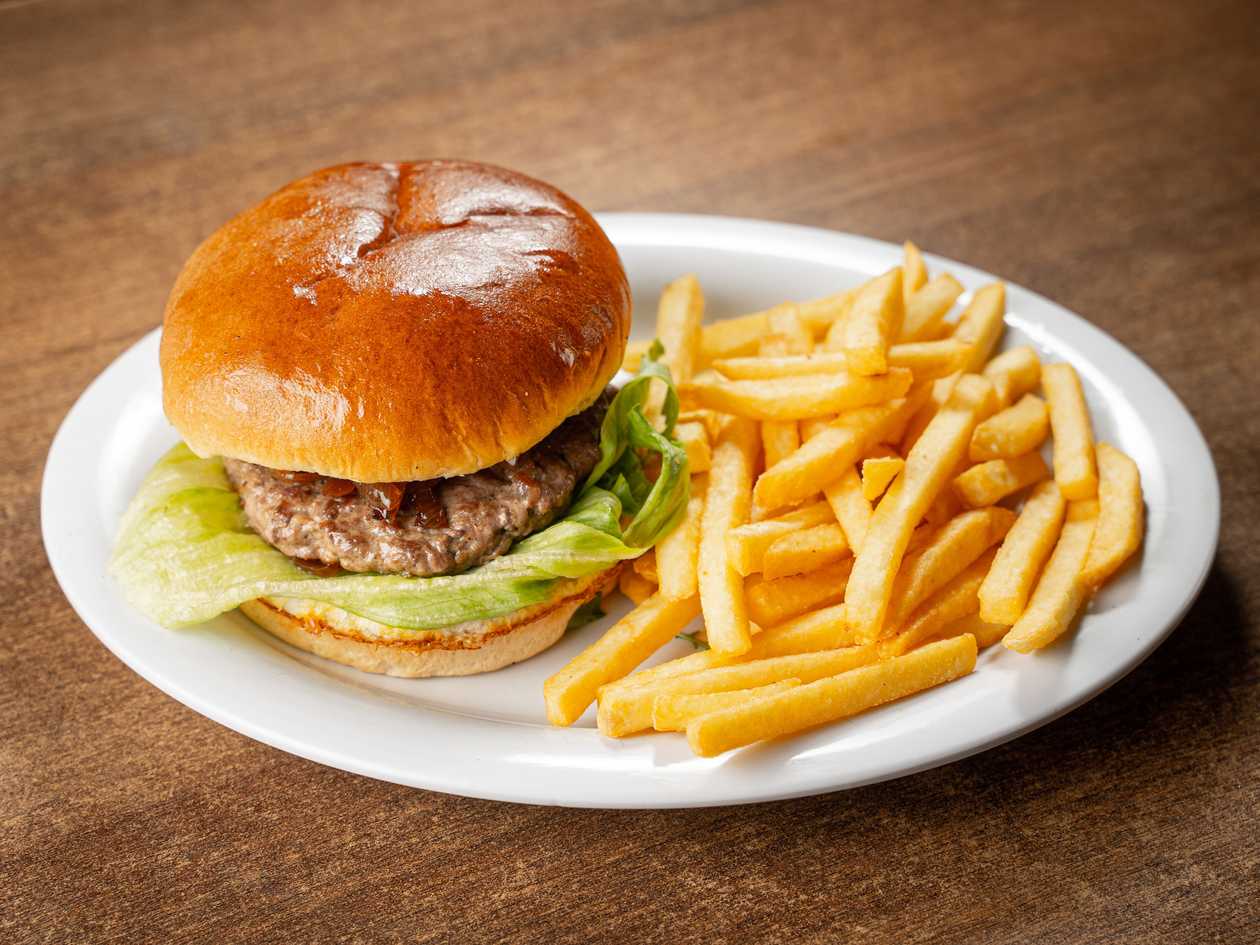 Beefy Classic burger