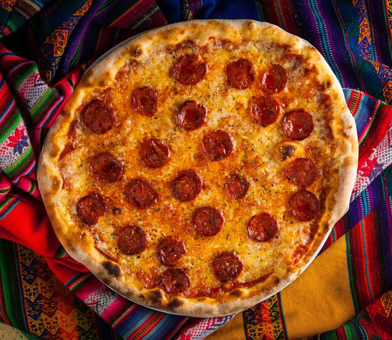 Pepperoni 40 cm