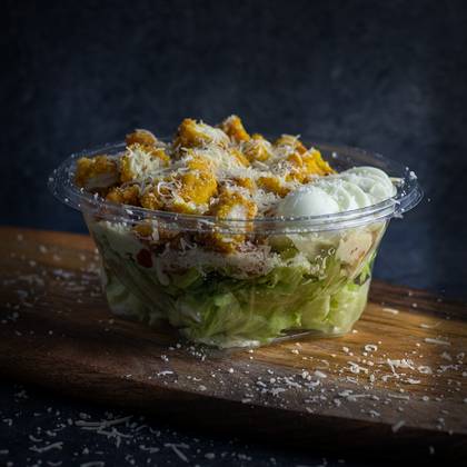 Caesar salad with crispy chicken