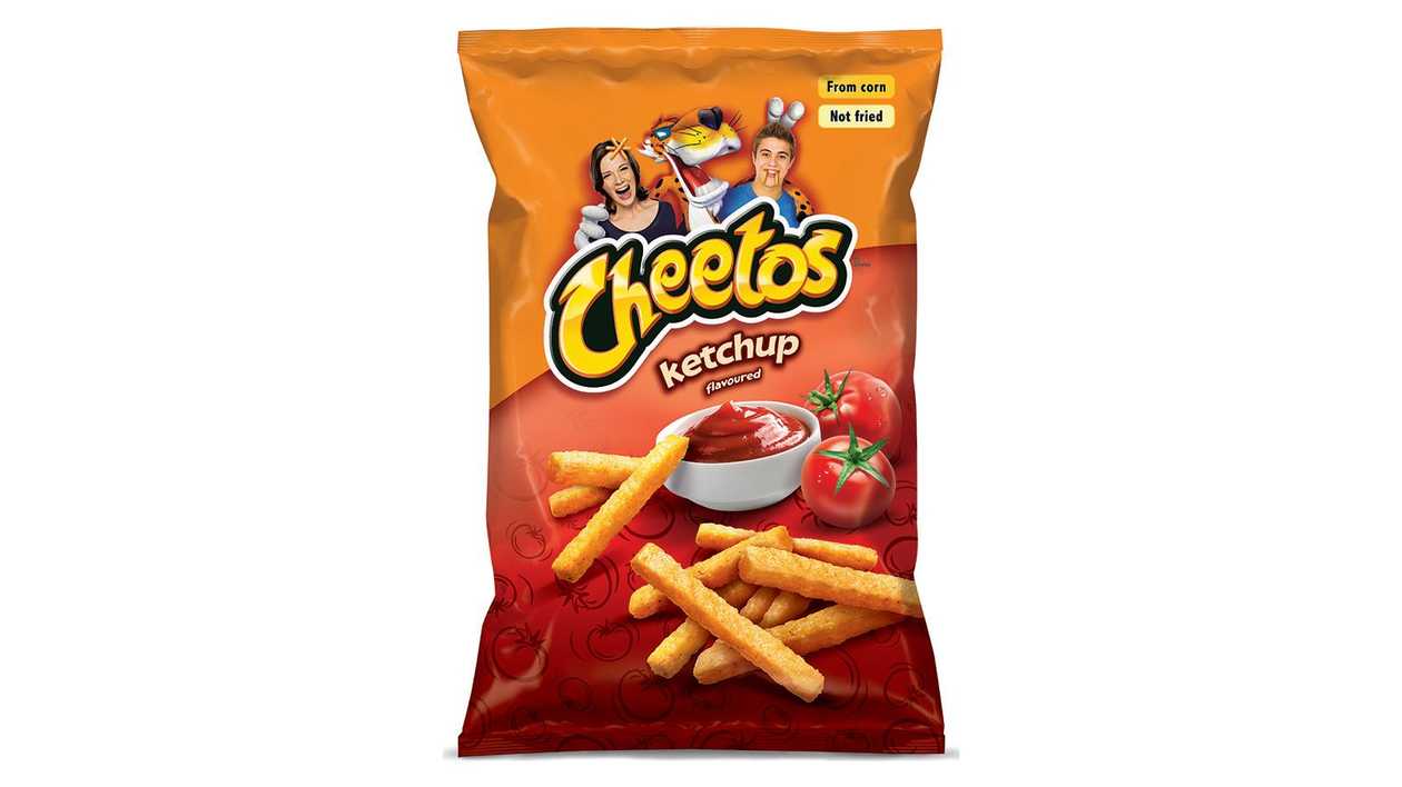 Uzkodas Cheetos ar kečupa garšu