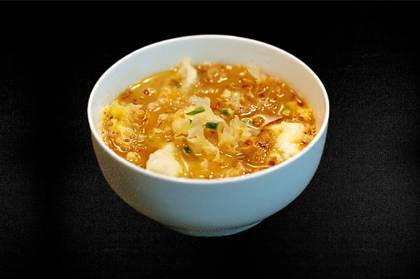 K6. Chicken soup with white Chinese mushrooms