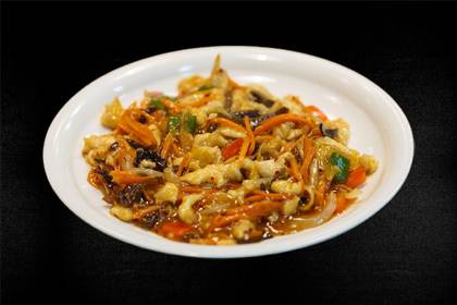 K2. Spicy chicken with black Chinese mushrooms
