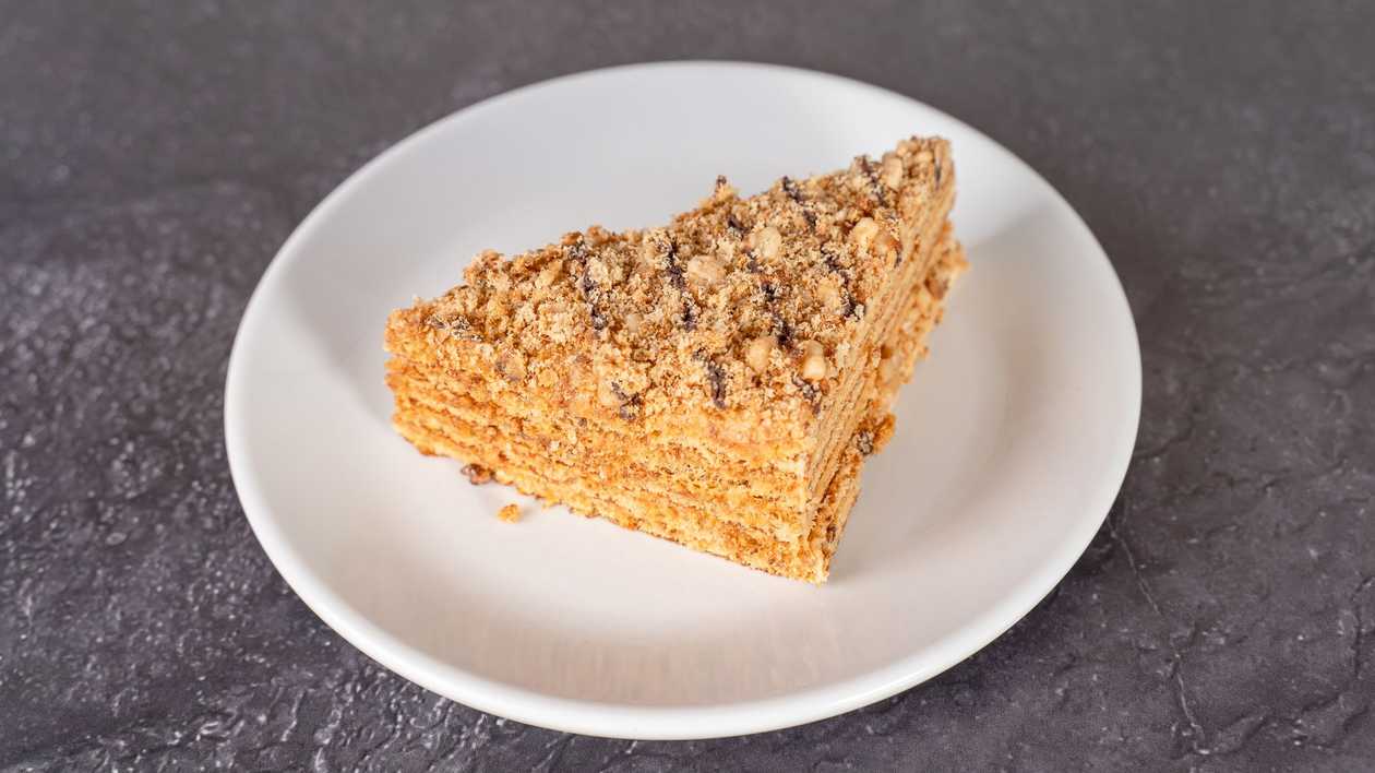 Marlenka Nuts & Honey Cake