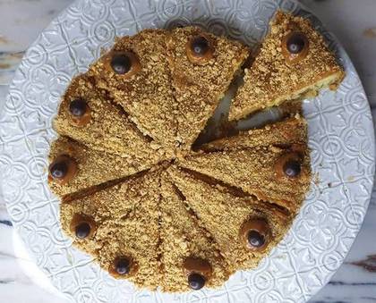 Cake Slice - Dulce de Leche with Peanut Paçoca