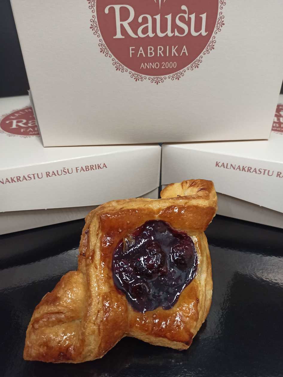 Bun with cherry filling