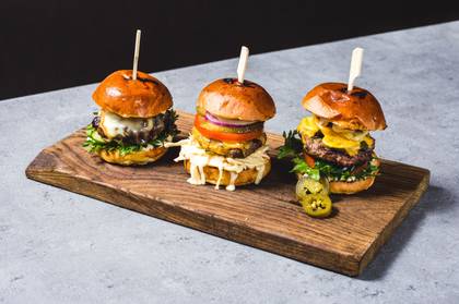 3 Mini Burgers