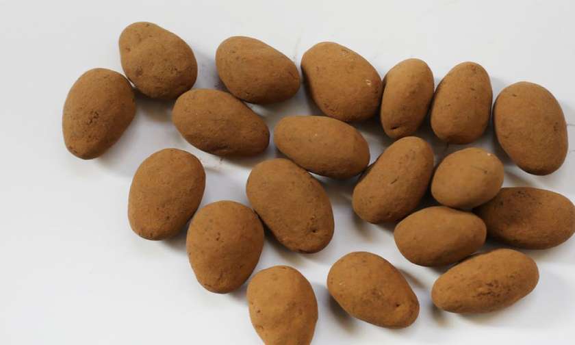 Choc Dragee Almonds Cocoa 100G