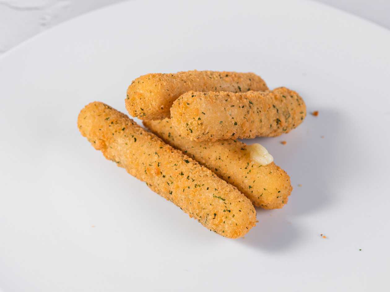 4 Mozzarella Sticks