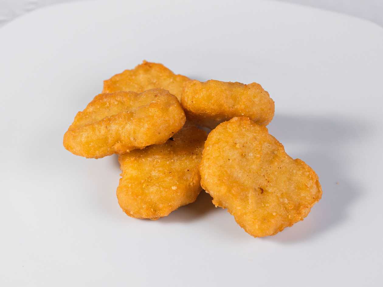 7 Nuggets & Fries
