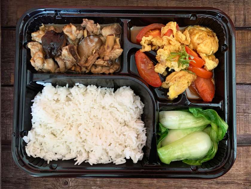 Steamed chicken set /鸡肉蘑菇套餐