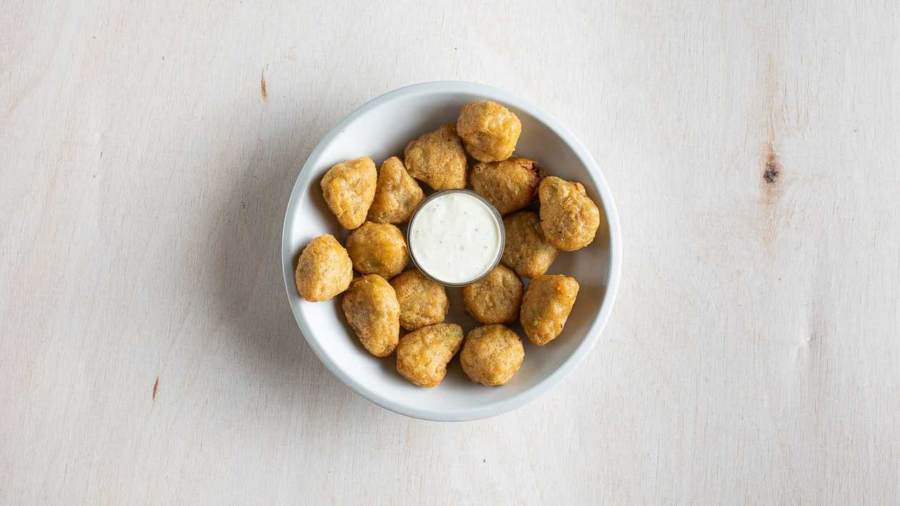Spicy cheese nuggets