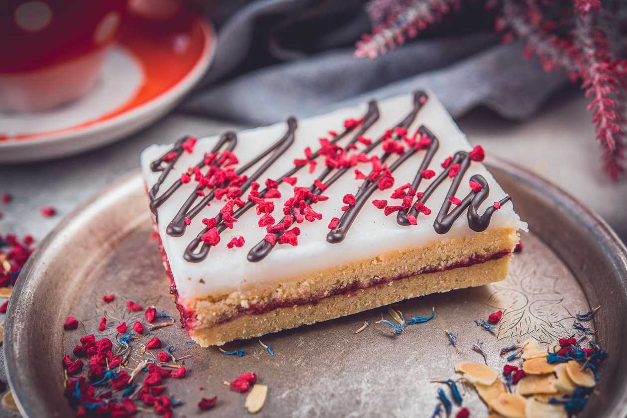 Alexander Cake