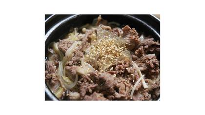 Ttuk-bae-gi Bulgogi (뚝배기 불고기)