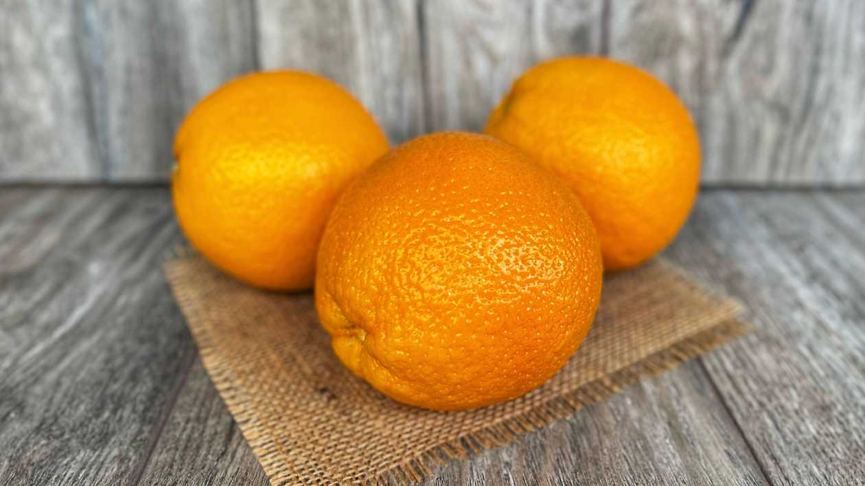 Apelsīni [ 1 KG ]