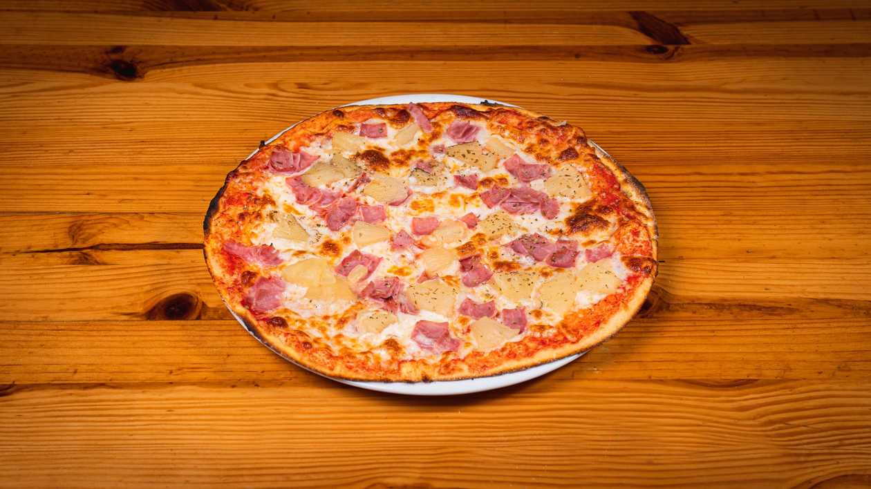 Pizza Hawaiian