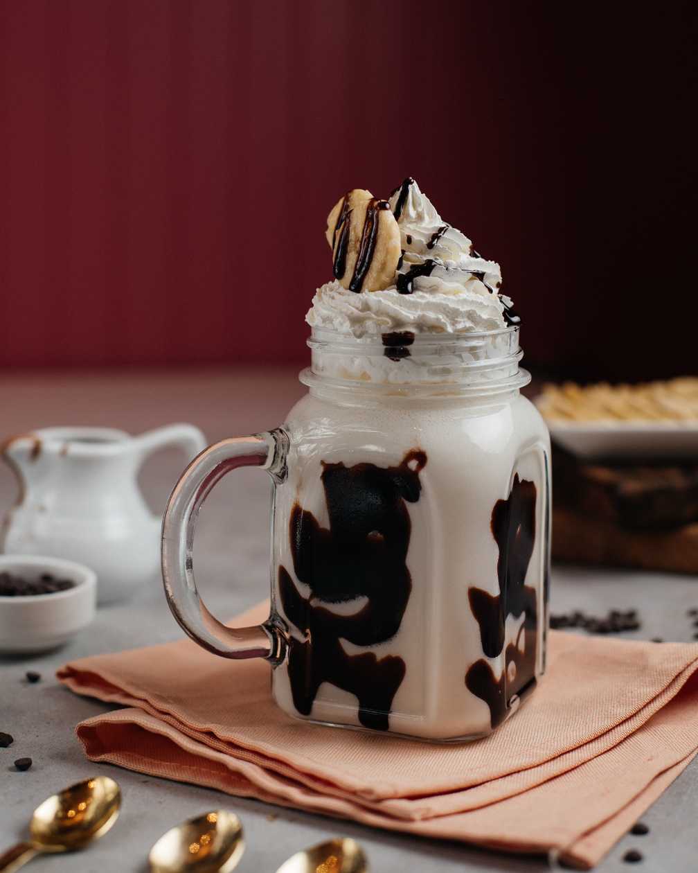 Banana milkshake