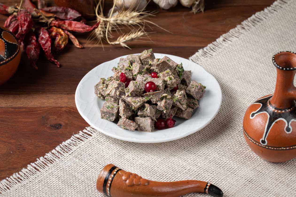 კუჭმაჭი ნიგვზით