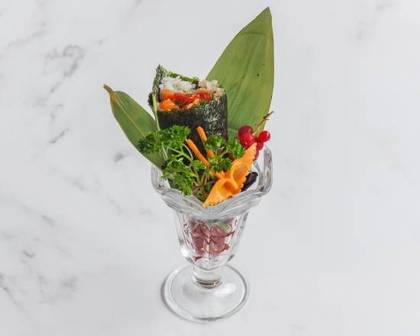 Tobiko Temaki
