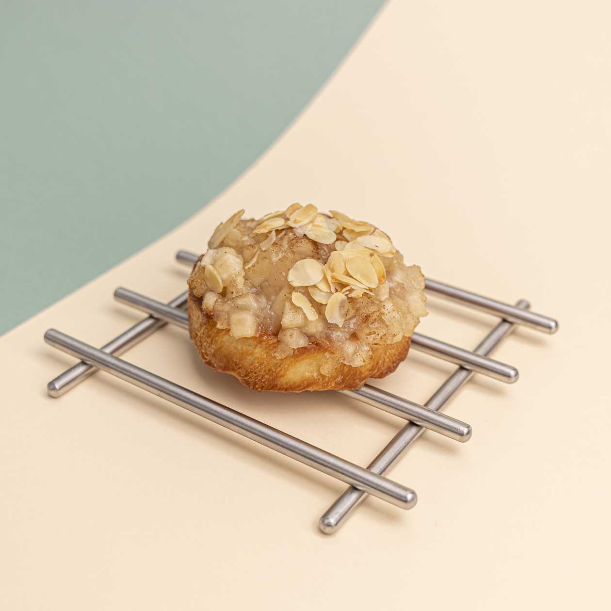 Apple bun
