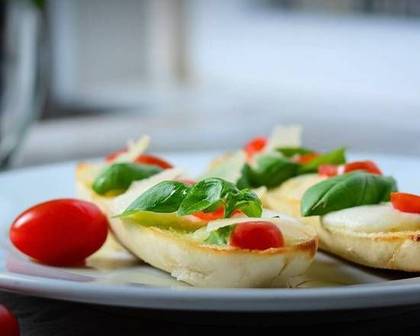 Bruschetta all Pomodoro