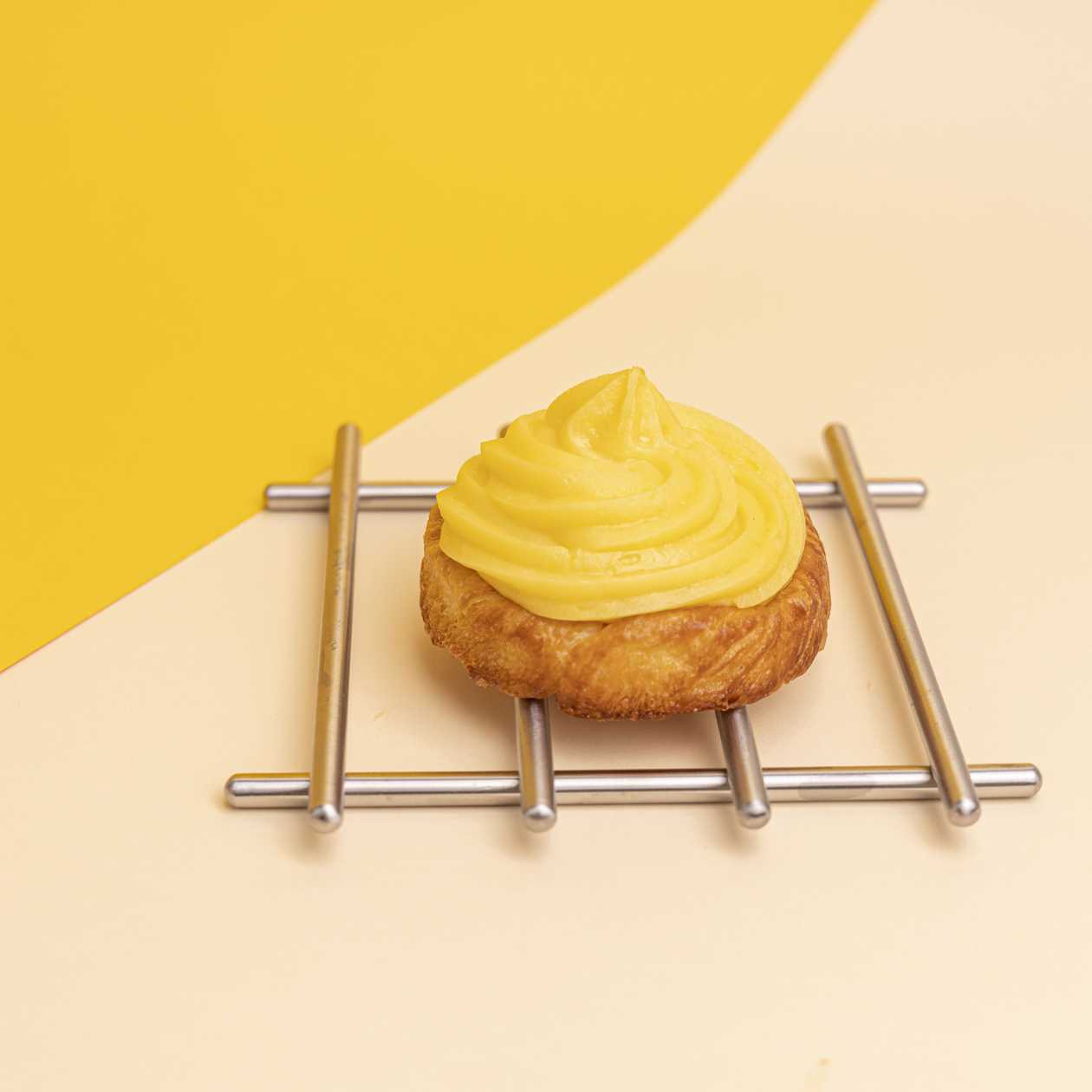 Cream bun