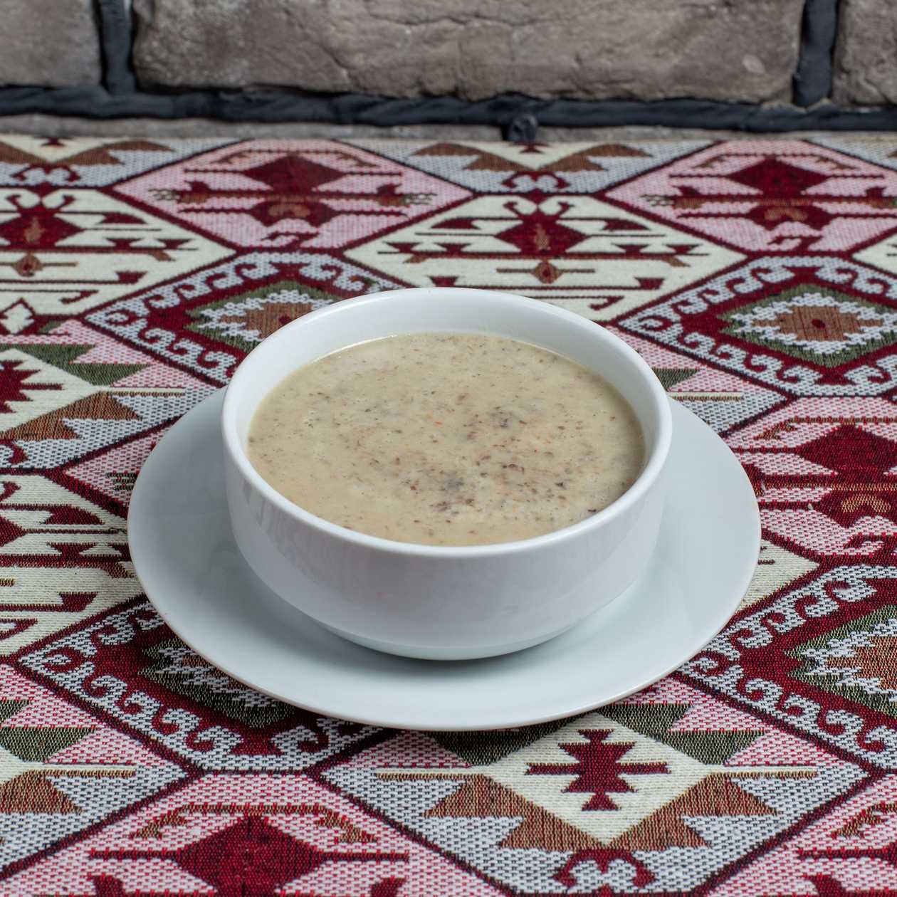 Göbələk şorba
