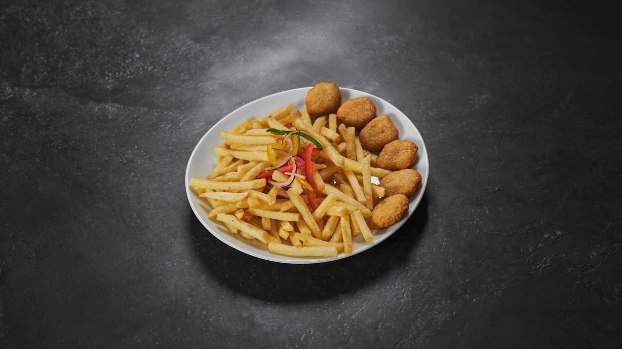 Chicken Nuggets with Chips