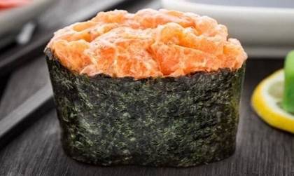 Gunkan salmon