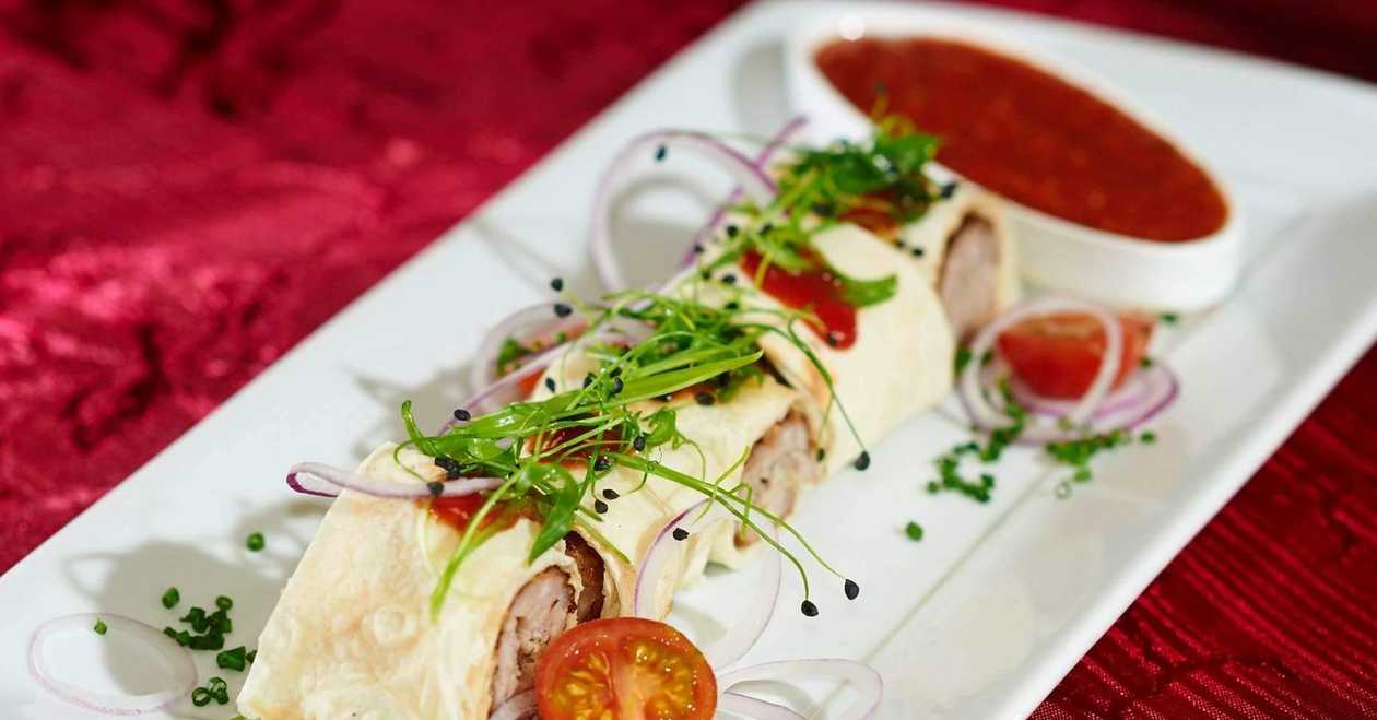 Grilled Minced Lamb with Fresh Vegetables