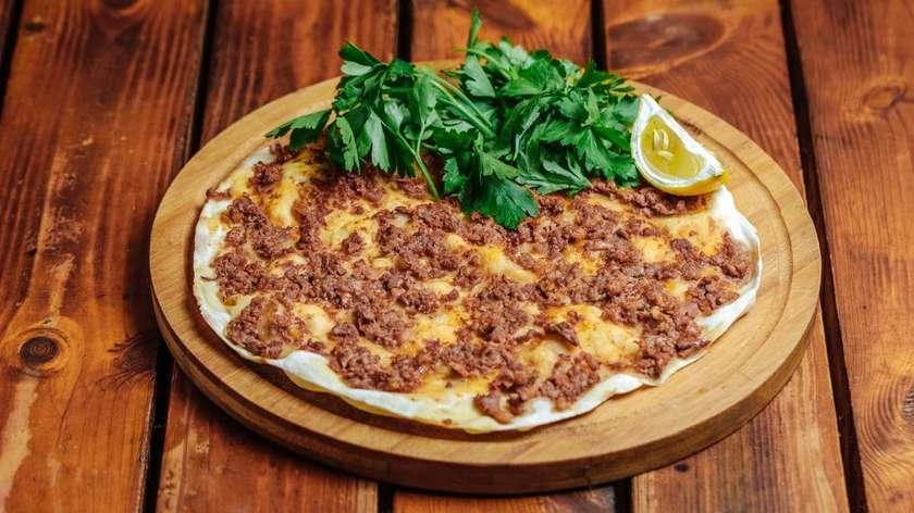 Lahmacun Ətli