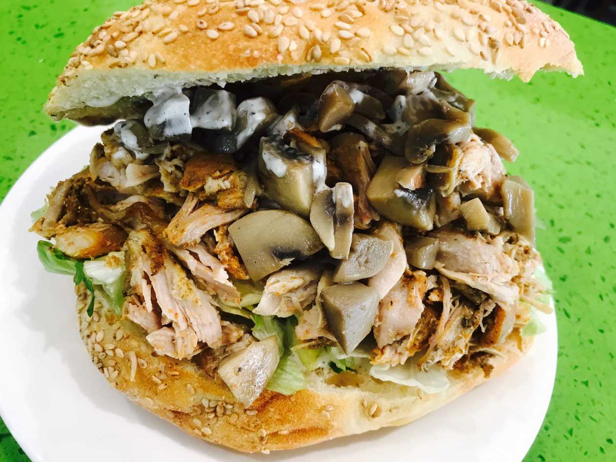 Pulled Chicken Ftira