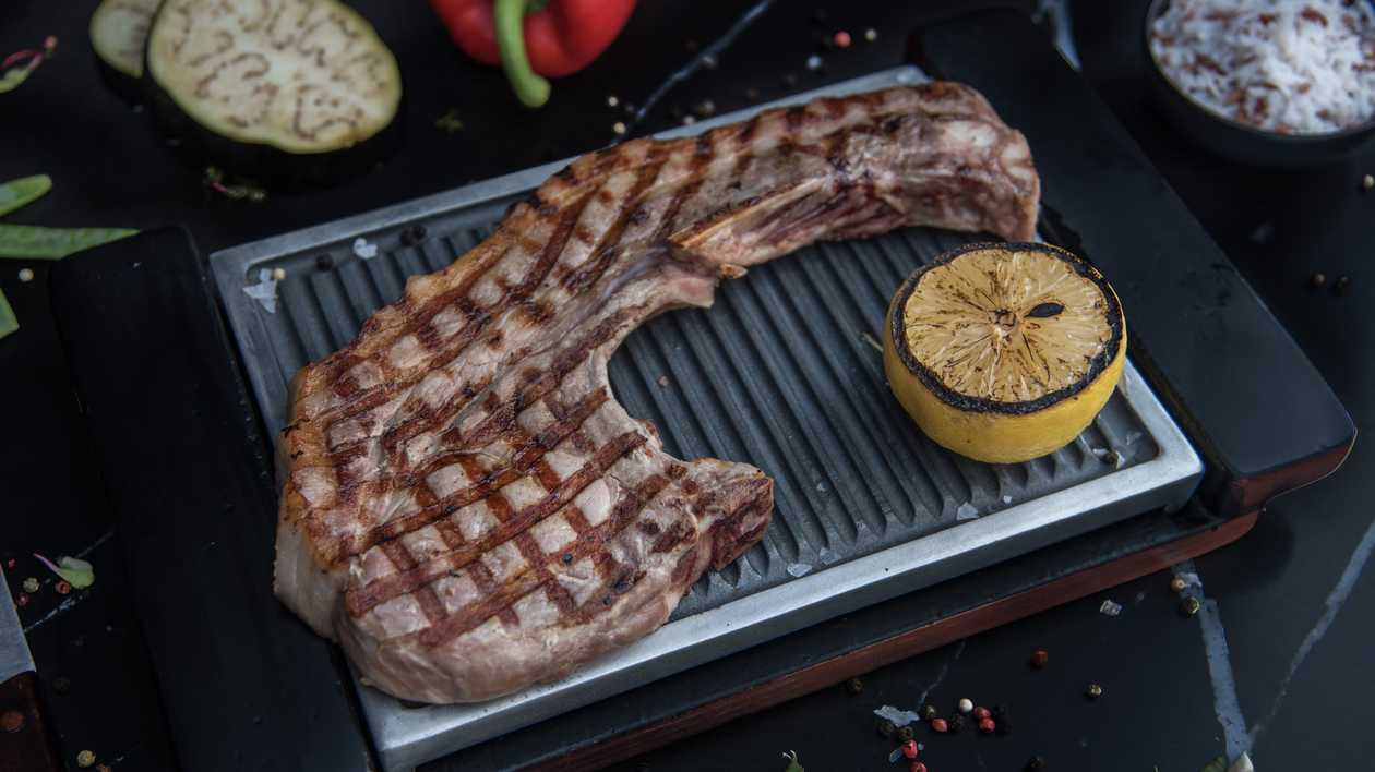 Grilled Pork Chop (approx.550gr)