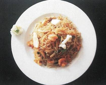Rice Noodles with Seafood