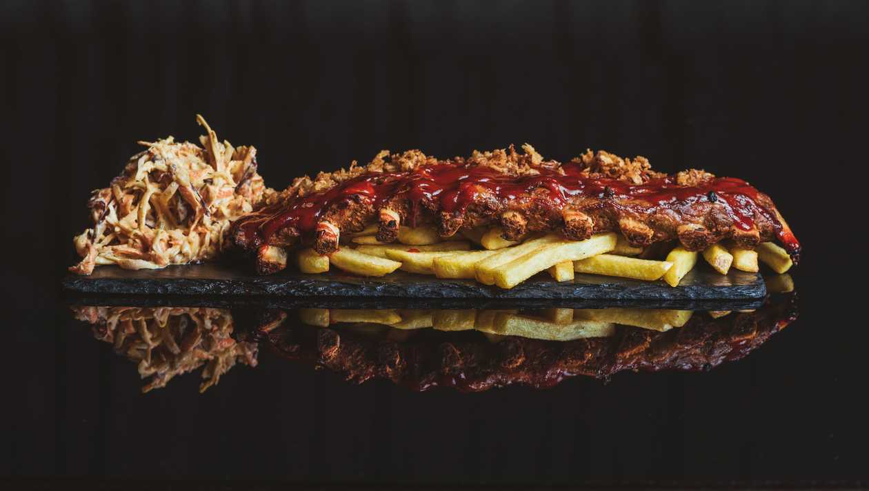 To share: 1 kg BBQ pork ribs